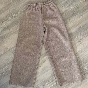 aritzia oak and fort brown sweater pants